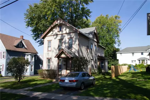 21 Lawton Ave, Auburn, NY 13021
