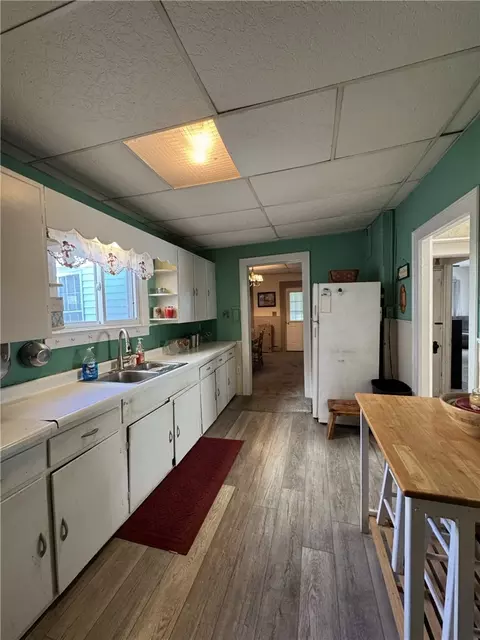 Kitchen - 5 King St, Eldred, PA 16731 photo 1 of 2