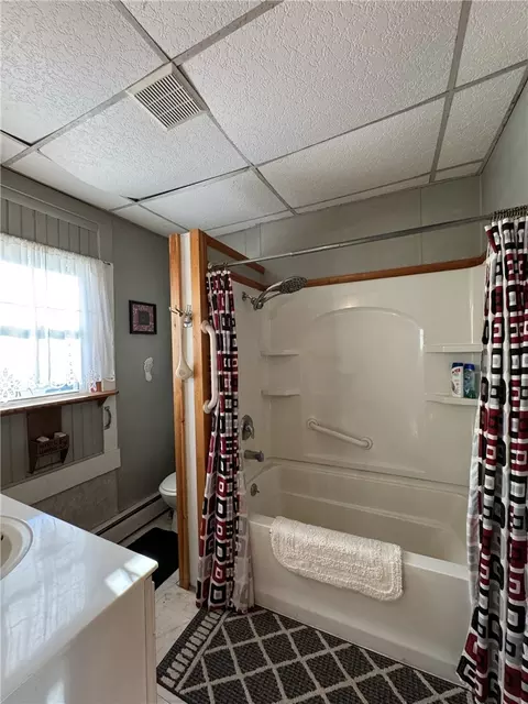 Bath - 5 King St, Eldred, PA 16731 photo 2 of 2