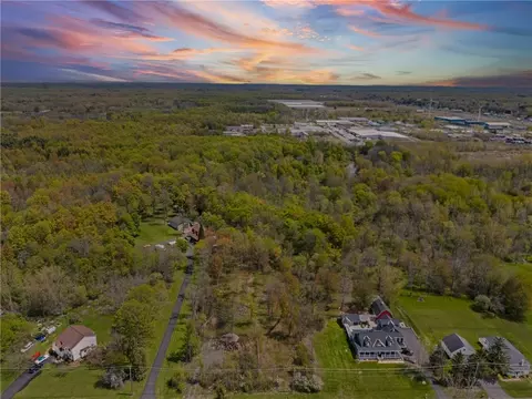 6440 County Line Rd, Ontario, NY 14519