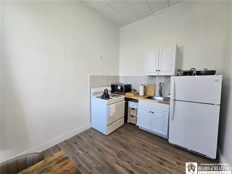 Kitchen - 168 Main St, Eldred, PA 16731 photo 2 of 7