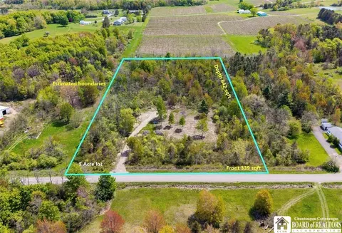 9556 Stone Rd, Pomfret, NY 14063