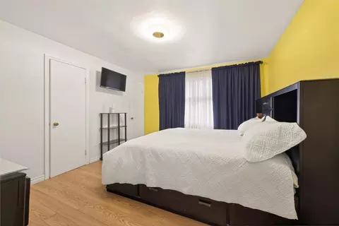 Bedroom - 126 Wildmere Rd, Irondequoit, NY 14617 photo 1 of 6
