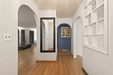 Entry Way - 126 Wildmere Rd, Irondequoit, NY 14617 photo 1 of 3