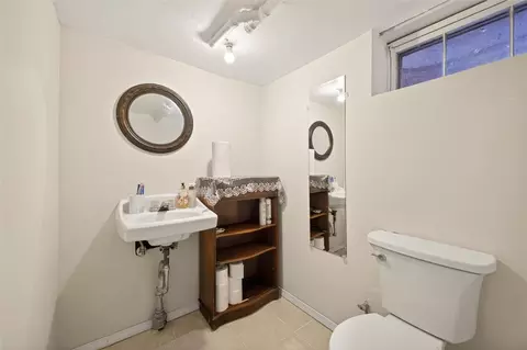 Bath - 126 Wildmere Rd, Irondequoit, NY 14617 photo 5 of 6