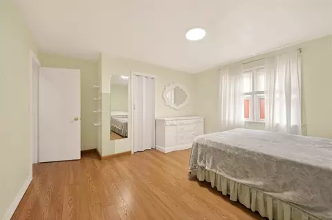Bedroom - 126 Wildmere Rd, Irondequoit, NY 14617 photo 4 of 6