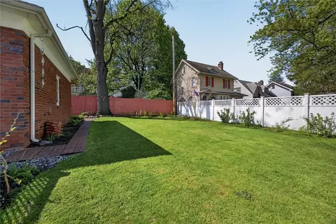 Exterior - 126 Wildmere Rd, Irondequoit, NY 14617 photo 3 of 8