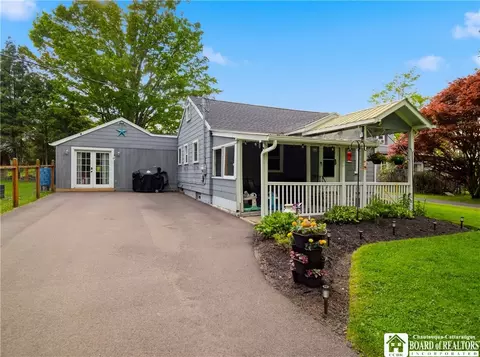 256 Hillcrest Ave, Busti, NY 14750