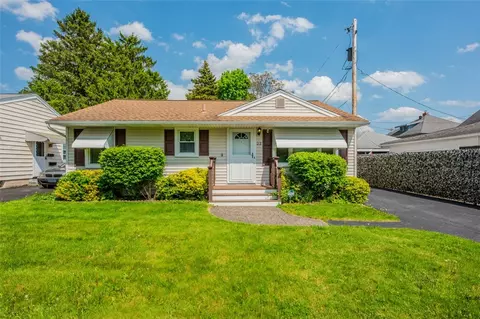 22 Claybrook St, Rochester, NY 14609