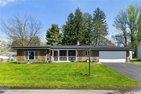 22 Riverview Hts, Rochester, NY 14623