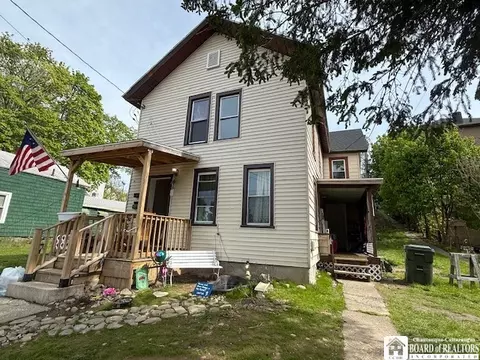 17 W 7th St, Jamestown, NY 14701
