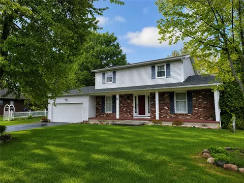 22 Ascot Dr, Chili, NY 14624