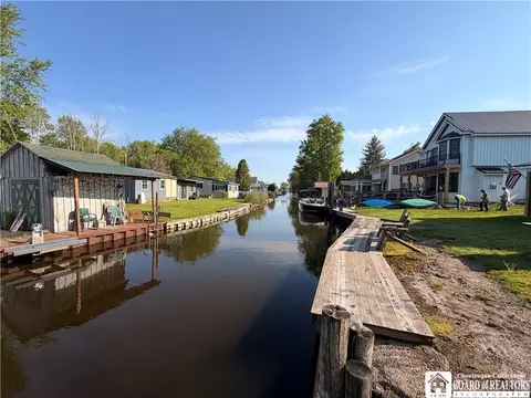 2388 W Lake Rd, Busti, NY 14710