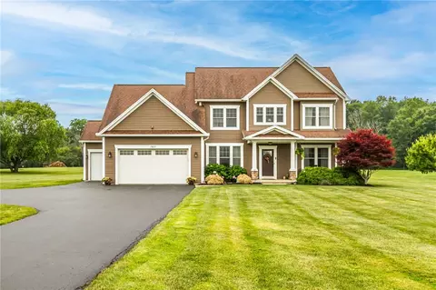 2410 Andrews Rd, Canandaigua, NY 14424