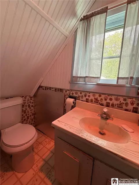 Bath - 536 King St, Olean, NY 14760 photo 2 of 2