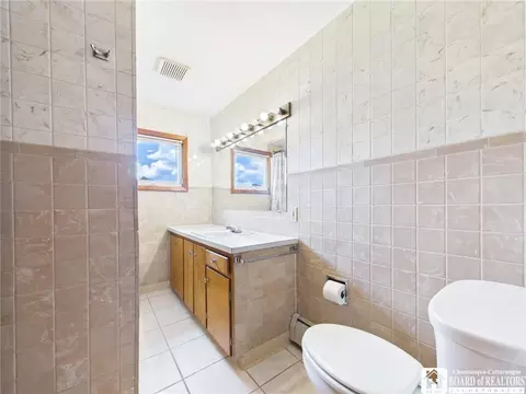 Bath - 1109 River St, Olean, NY 14760 photo 2 of 3