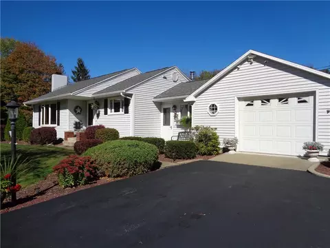 1016 Hendy Hollow Rd, Corning, NY 14830
