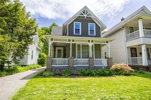 36 Cambridge St, Rochester, NY 14607