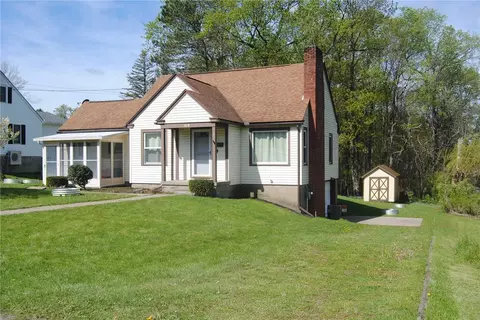 219 N Elk Ave, Kane, PA 16735