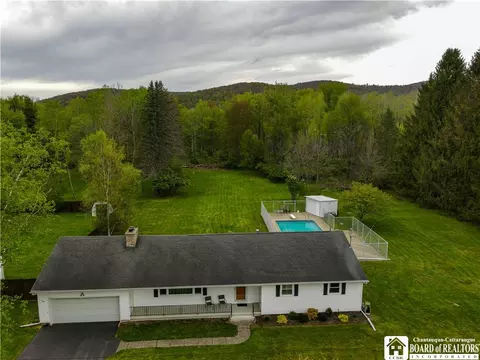 3402 Fortune Dr, Allegany, NY 14706