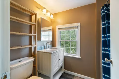 Bath - 175 Montclair Dr, Irondequoit, NY 14617 photo 2 of 3