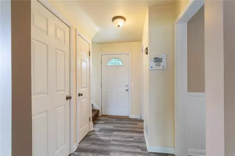 Entry Way - 175 Montclair Dr, Irondequoit, NY 14617 photo 2 of 2