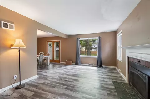 Living - 175 Montclair Dr, Irondequoit, NY 14617 photo 3 of 3