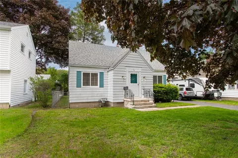 182 Corley Dr, Irondequoit, NY 14622