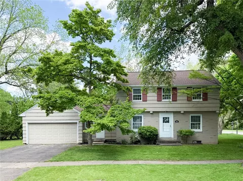 480 Newton Dr, Rochester, NY 14618
