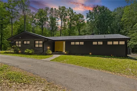 1455 Ayrault Rd, Perinton, NY 14450