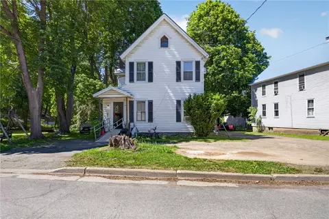 23 Academy St, New Berlin, NY 13411
