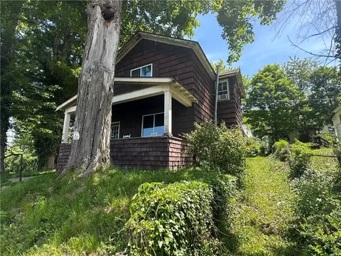 23 River St, Bradford, PA 16701