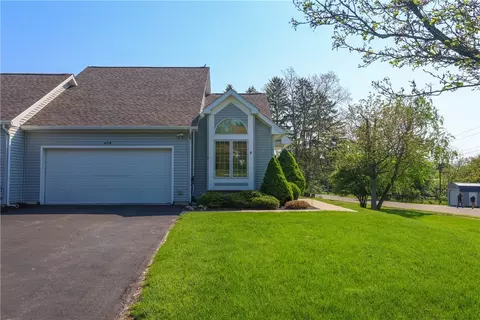 404 Demarest Pkwy, Elmira, NY 14905