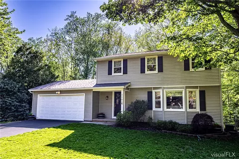 1100 Everwild Vw, Webster, NY 14580