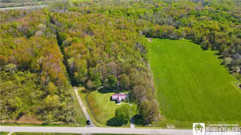 2383 Chapin Rd, Silver Creek, NY 14136