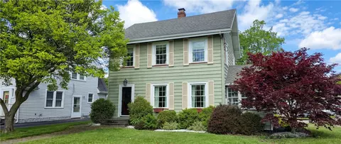 37 Clinton St, Batavia, NY 14020