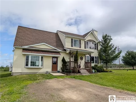13400 Parker Rd, Holland, NY 14080