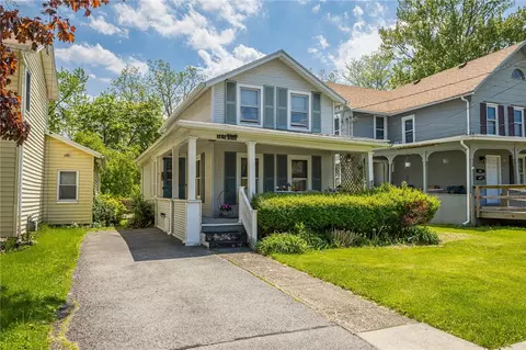 165 Bristol St, Canandaigua, NY 14424
