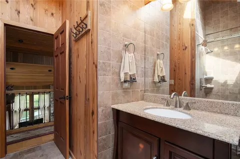 Bath - 734 Post Rd, Franklin, NY 13775 photo 3 of 4