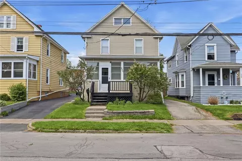 231 W Elm St, East Rochester, NY 14445
