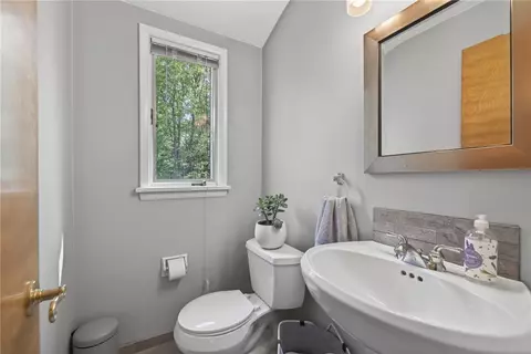 Bath - 565 Bay Rd, Webster, NY 14580 photo 1 of 3