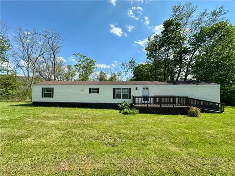 11544 Maple Ave, Naples, NY 14512