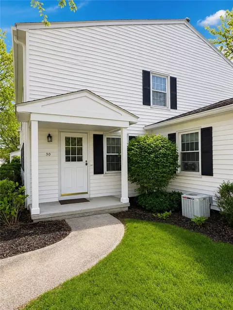 30 Foxcroft, Perinton, NY 14450