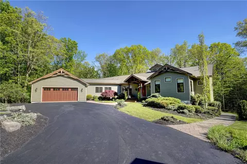 5539 Wells Curtice Rd, Canandaigua, NY 14424