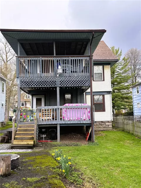 54 Berry St, Rochester, NY 14609