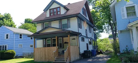 54 Berry St, Rochester, NY 14609
