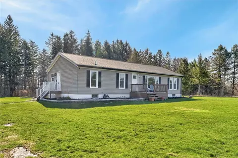 605 Jacobs Rd, Macedon, NY 14502