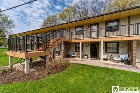 409 Edgewater Dr, Westfield, NY 14787