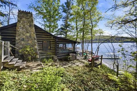 13636 W Lake Rd, Hammondsport, NY 14840