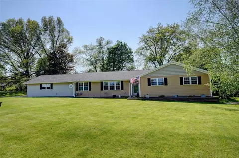 815 Gallup Rd, Spencerport, NY 14559
